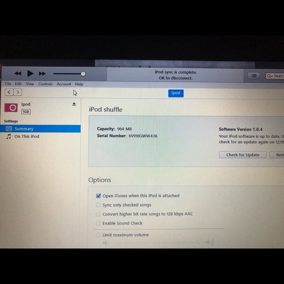 Pink iPod Shuffle - Picture 8 of 8